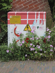 908258 Afbeelding van een door @FLEDERHAUS beschilderd elektricteitskastje naast het pand Predikherenstraat 32 te ...